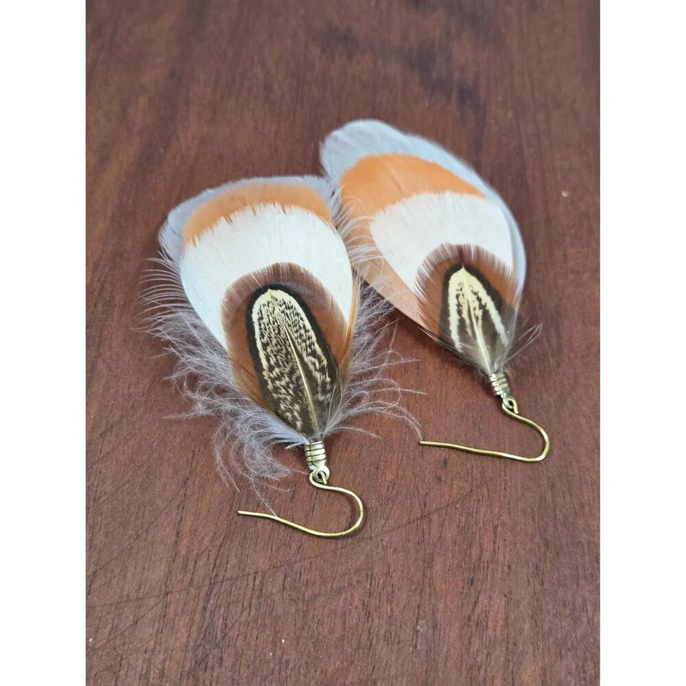 Boho Layered Feather Drop Earrings – Peach, Orange & Brown Patterned Gold-Tone